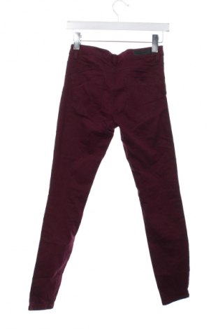 Damskie spodnie Stradivarius, Rozmiar XS, Kolor Fioletowy, Cena 95,99 zł