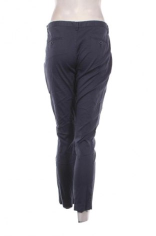 Damskie spodnie United Colors Of Benetton, Rozmiar M, Kolor Niebieski, Cena 134,99 zł