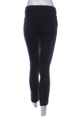 Pantaloni de femei Wrangler, Mărime S, Culoare Albastru, Preț 153,53 Lei