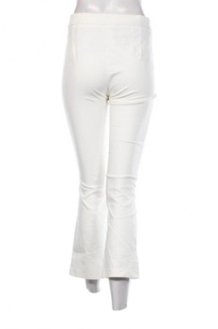 Damenhose Zara, Größe M, Farbe Weiß, Preis € 18,99