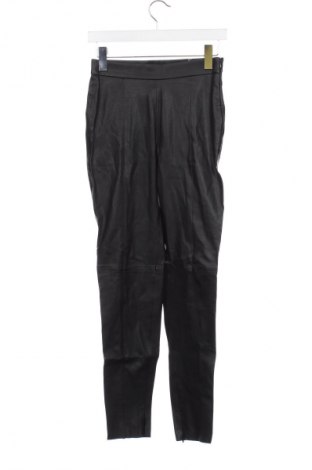 Damskie spodnie Zara, Rozmiar XS, Kolor Czarny, Cena 62,18 zł