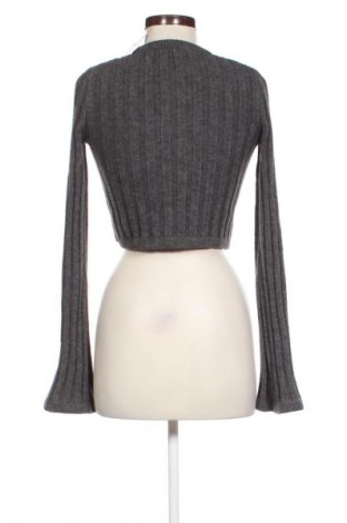 Pulover de femei Bershka, Mărime M, Culoare Gri, Preț 74,81 Lei