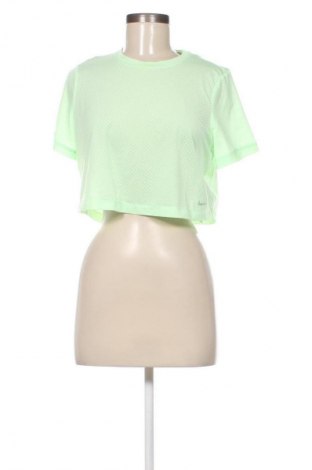Top sport de damă. Nike, Mărime S, Culoare Verde, Preț 251,99 Lei