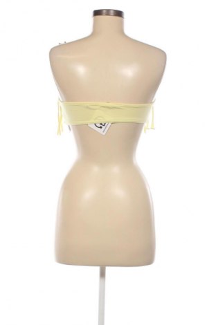 Dámský top Bershka, Velikost M, Barva Žlutá, Cena  373,00 Kč