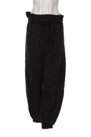 Дамско спортно долнище ASOS, Размер XL, Цвят Черен, Цена 34,99 лв.