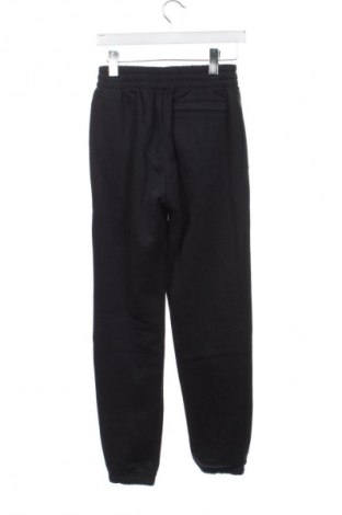 Дамско спортно долнище Under Armour, Размер XS, Цвят Черен, Цена 93,99 лв.