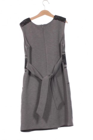 Kinderkleid Unbranded, Größe 10-11y/ 146-152 cm, Farbe Grau, Preis € 7,99