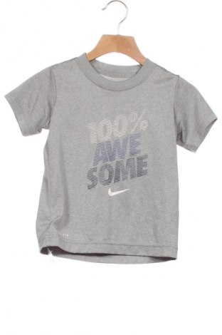 Kinder T-Shirt Nike, Größe 3-4y/ 104-110 cm, Farbe Grün, Preis 20,75 €