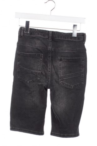 Kinder Shorts Reserved, Größe 11-12y/ 152-158 cm, Farbe Schwarz, Preis 7,16 €