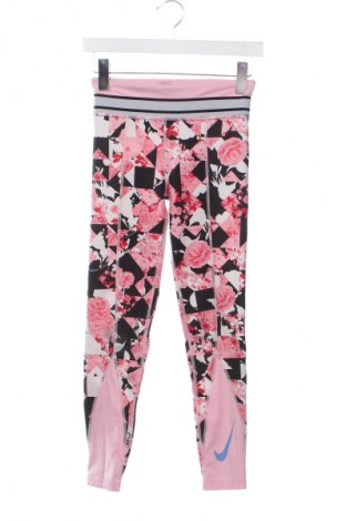 Dětské legíny  Nike, Velikost 8-9y/ 134-140 cm, Barva Vícebarevné, Cena  472,00 Kč