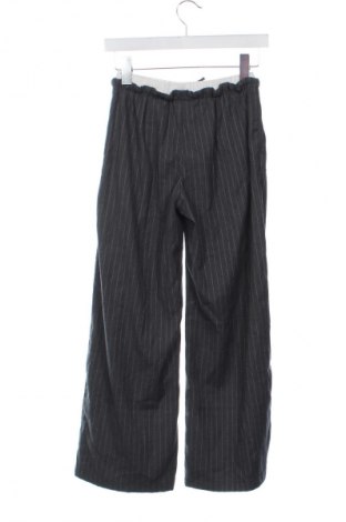Παιδικό παντελόνι H&M, Μέγεθος 9-10y/ 140-146 εκ., Χρώμα Πολύχρωμο, Τιμή 13,99 €