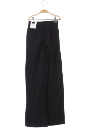 Kinder Sporthose Nike, Größe 6-7y/ 122-128 cm, Farbe Schwarz, Preis € 48,99