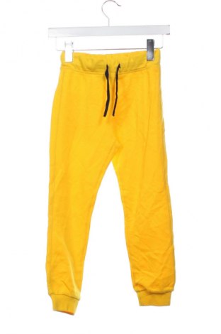 Gyerek sport nadrág United Colors Of Benetton, Méret 7-8y / 128-134 cm, Szín Sárga, Ár 7 339 Ft
