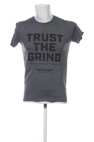 Herren T-Shirt Gildan, Größe S, Farbe Mehrfarbig, Preis 9,99 €
