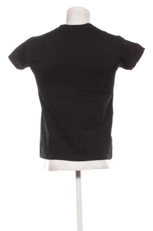 Tricou de bărbați Unbranded, Mărime M, Culoare Multicolor, Preț 61,99 Lei