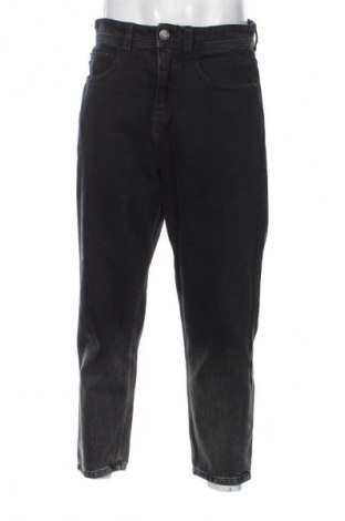 Blugi de bărbați Cropp, Mărime M, Culoare Negru, Preț 122,00 Lei
