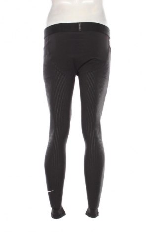 Мъжки клин Nike, Размер XL, Цвят Черен, Цена 84,99 лв.