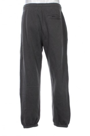 Męskie spodnie sportowe Pull&Bear, Rozmiar M, Kolor Szary, Cena 95,99 zł
