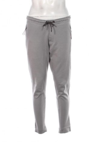Męskie spodnie sportowe Pull&Bear, Rozmiar M, Kolor Szary, Cena 127,59 zł