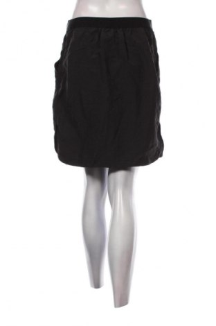 Hosenrock McKinley, Größe M, Farbe Schwarz, Preis € 20,99