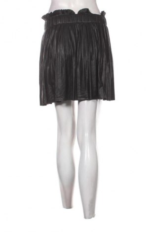 Fustă-pantalon Zara, Mărime M, Culoare Negru, Preț 65,99 Lei