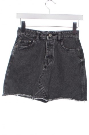 Spódnica Bershka, Rozmiar XXS, Kolor Czarny, Cena 95,99 zł