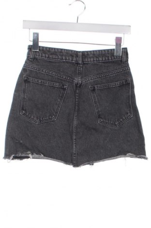 Spódnica Bershka, Rozmiar XXS, Kolor Czarny, Cena 95,99 zł