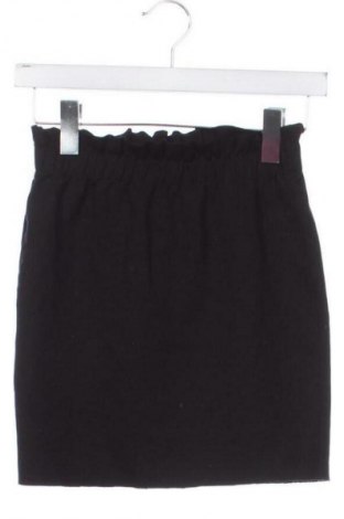 Sukňa Bershka, Veľkosť XS, Farba Čierna, Cena  11,95 €