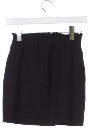 Sukňa Bershka, Veľkosť XS, Farba Čierna, Cena  11,95 €