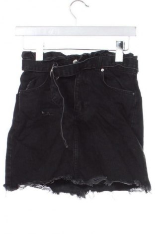 Rock Bershka, Größe XS, Farbe Schwarz, Preis 20,99 €
