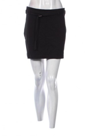 Fustă Edited, Mărime M, Culoare Negru, Preț 274,99 Lei