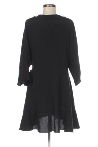 Šaty  ASOS, Velikost XL, Barva Černá, Cena  779,00 Kč