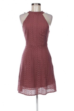 Kleid About You, Größe S, Farbe Aschrosa, Preis 42,99 €