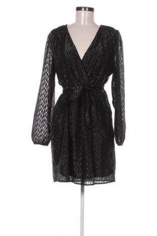 Kleid About You, Größe M, Farbe Schwarz, Preis 24,99 €