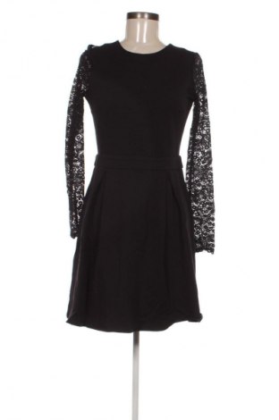 Kleid About You, Größe M, Farbe Schwarz, Preis 42,99 €