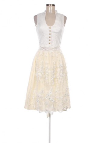 Kleid Bergfeuer, Größe S, Farbe Weiß, Preis € 152,99
