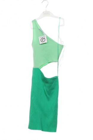 Φόρεμα Bershka, Μέγεθος XS, Χρώμα Πράσινο, Τιμή 18,99 €
