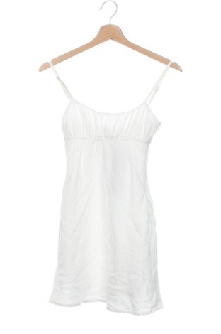 Φόρεμα Bershka, Μέγεθος S, Χρώμα Λευκό, Τιμή 29,99 €