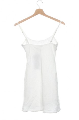 Φόρεμα Bershka, Μέγεθος S, Χρώμα Λευκό, Τιμή 29,99 €