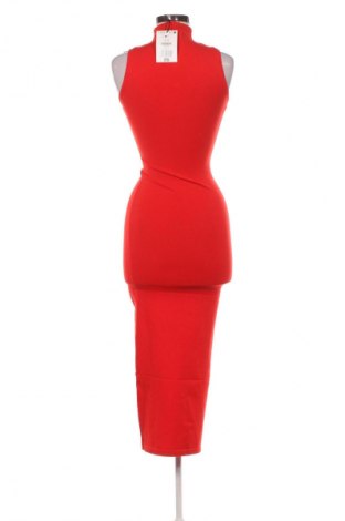 Sukienka Bershka, Rozmiar S, Kolor Czerwony, Cena 150,99 zł