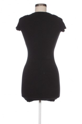 Sukienka Bershka, Rozmiar S, Kolor Czarny, Cena 23,99 zł