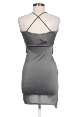 Kleid Boohoo, Größe S, Farbe Grau, Preis € 10,03