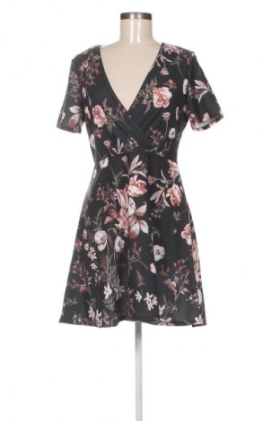 Kleid Boohoo, Größe L, Farbe Mehrfarbig, Preis 12,99 €