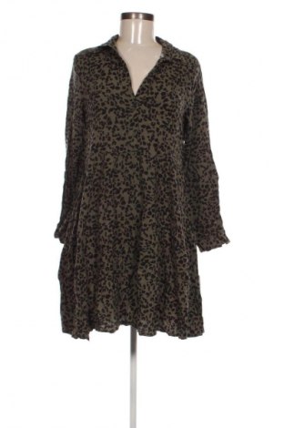 Kleid C&A, Größe M, Farbe Mehrfarbig, Preis € 20,99