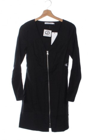 Рокля Calvin Klein Jeans, Размер XS, Цвят Черен, Цена 172,99 лв.
