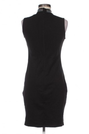 Ruha Capsule, Méret S, Szín Fekete, Ár 10 015 Ft