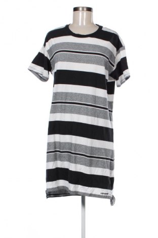 Rochie Converse, Mărime M, Culoare Multicolor, Preț 202,91 Lei