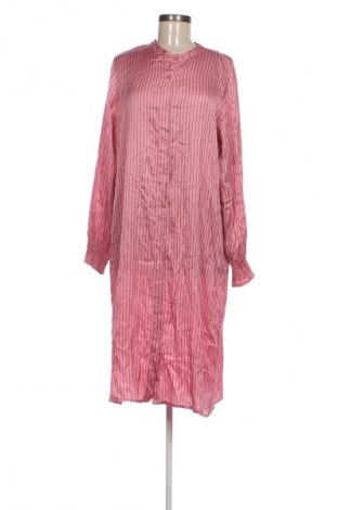 Šaty  Copenhagen Luxe, Velikost M, Barva Růžová, Cena  319,00 Kč