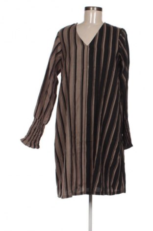 Rochie Culture, Mărime S, Culoare Multicolor, Preț 366,99 Lei