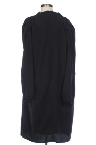 Kleid Defacto, Größe XL, Farbe Schwarz, Preis 23,46 €